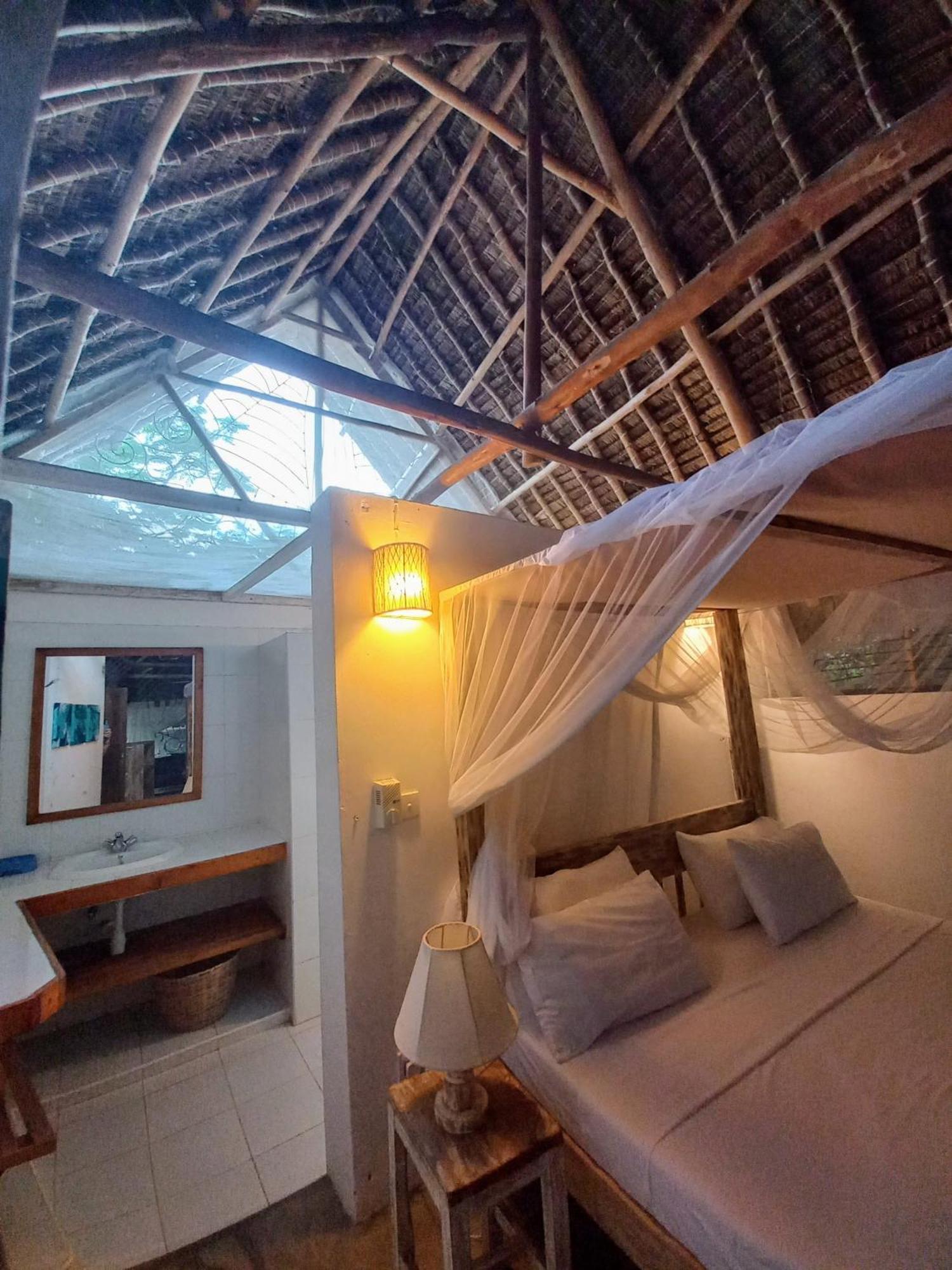 Watamu Beach Cottages B&B Szoba fotó